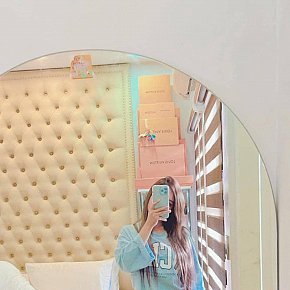 Micro escort in  offers Beijo francês services