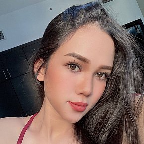 Tina escort in Dubai offers Girlfriend Experience (GFE) services