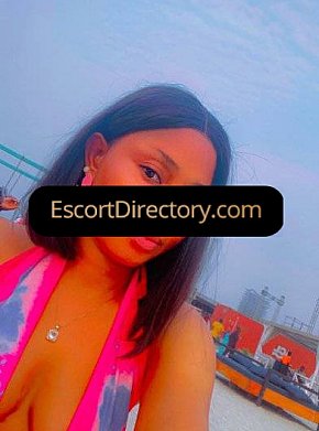 Joyce escort in  offers Pipe sans capote services