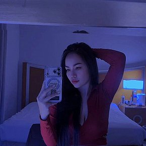 Hanna escort in Dubai