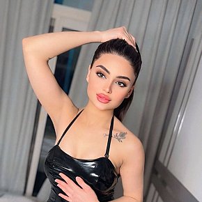 Lolo escort in 