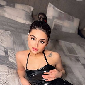 Lolo escort in 