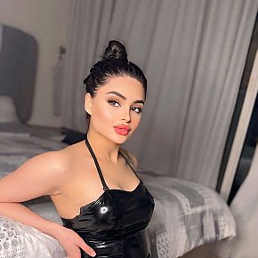 Lolo escort in 