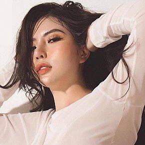 Chinn escort in Dubai offers Feticismo piedi services