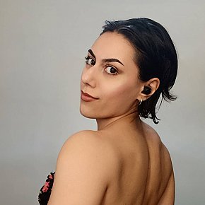 Lilith-Artyan Garota De Colegial escort in Buenos Aires offers Beijar services