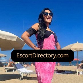 Salma Fitness Girl escort in Lugano offers Deep Throat services