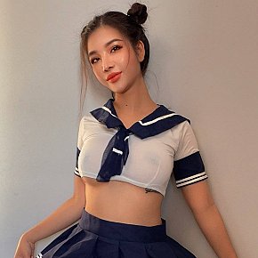Eva escort in Dubai offers Pipe sans capote services