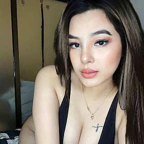 Lisa escort in Manama offers Beijo Grego (receber) services