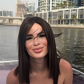 Love BBW escort in Dubai offers Sclav/Supus(hard) services