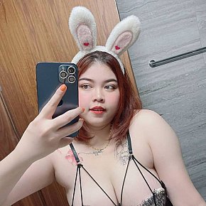 Luna Sâni Mari
 escort in Manama offers Jocuri Sexuale Lesbiene services