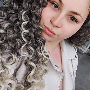 Cacau escort in Frankfurt offers Massagem erótica services