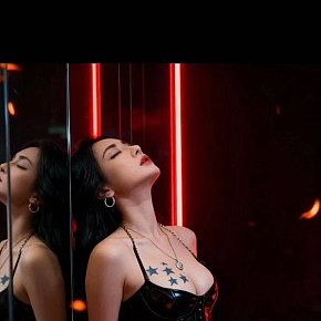Amy Culo Enorme escort in Dubai offers Venida en el cuerpo (COB)
 services