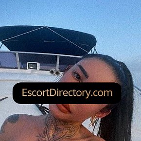 Polly Pequeña Y Delgada escort in  offers Venida en el cuerpo (COB)
 services