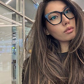 Evie Sin Operar escort in Dubai offers Azotes (dar)
 services