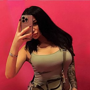 Eveline Garota Fitness escort in Dubai offers Cinta services