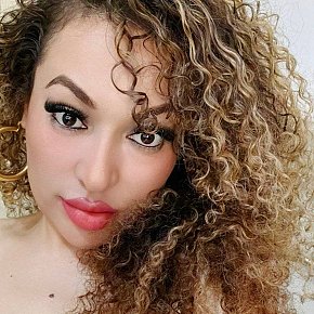 Karima escort in  offers Experiência com garotas (GFE) services
