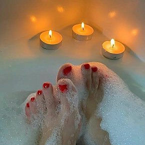 Karima escort in  offers Experiencia de Novia (GFE)
 services