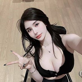 Anna Student(in) escort in Abu Dhabi offers Küssen bei Sympathie services