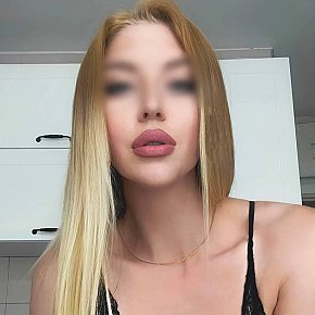 Sarah Super Gros Cul escort in Dubai offers Service douche services