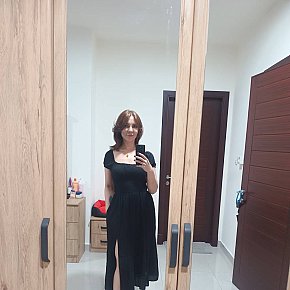 Narges escort in 