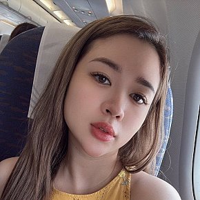 Lisa escort in Dubai offers Lécher et sucer les testicules services