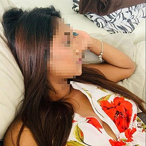 Anamika escort in Bangalore offers Masturbar
 services