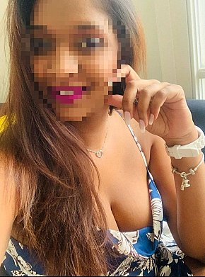 Anamika escort in Bangalore offers Masturbar
 services
