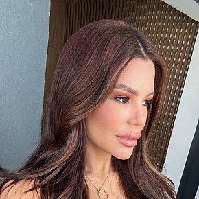 Maya escort in Dubai offers Masaje sensual de cuerpo completo
 services