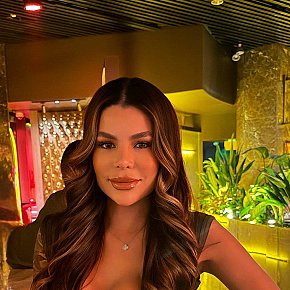 Maya escort in Dubai offers Masaje sensual de cuerpo completo
 services