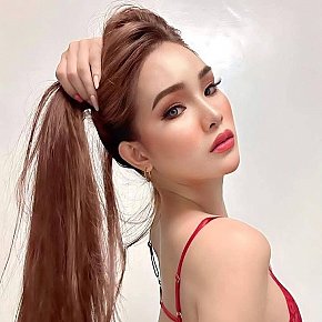 Yassy escort in 