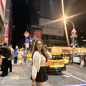Yassy escort in 