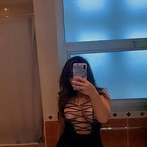 Kira escort in  offers Massagem sensual em todo o corpo services