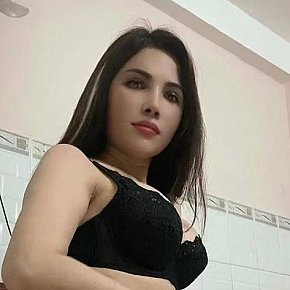 Mania escort in Doha