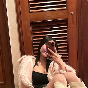 Amira escort in Macau