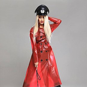 Medeline escort in London offers Jeux avec gode/sextoys services
