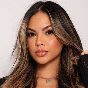 Novitera escort in London offers Girlfriend Experience(GFE) services