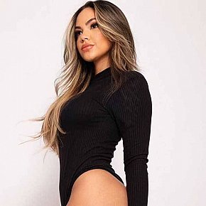 Novitera escort in London offers Girlfriend Experience(GFE) services