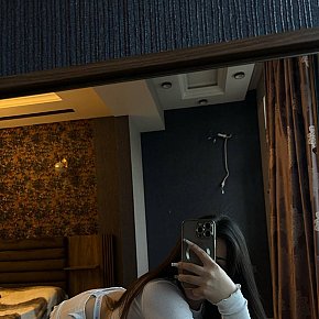 Lolia escort in Abu Dhabi