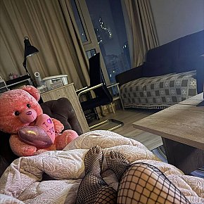 Blue escort in Manama offers 69 services