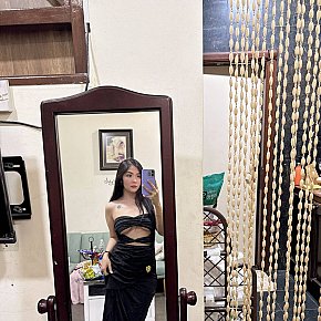 Blue escort in Manama offers 69 services