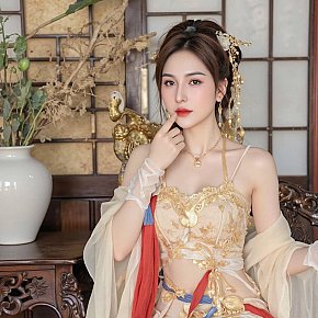 Lusy escort in Bangkok offers Cum in Mouth services