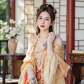 Lusy escort in Bangkok offers Cum in Mouth services
