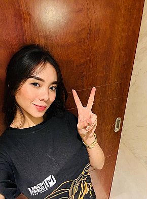 Lexi escort in Hong Kong offers Sottomesso / Schiavo (soft) services