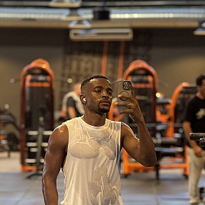 Abdallah Madura escort in Paris offers Beija se rolar química services