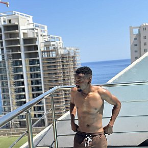 Abdallah Mûre escort in Paris offers Massage intime services