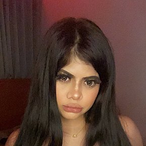 Rosey Tetas Enormes escort in  offers Experiencia de Novia (GFE)
 services
