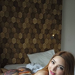 Juicy-Valerie Super-forte Di Seno escort in Bangkok offers Girlfriend Experience (GFE) services