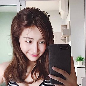 Hot-girl escort in  offers sexo oral sem preservativo services