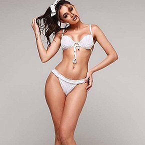 Lumia escort in London offers Experience 