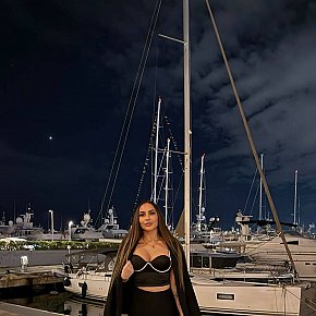 Zlata Pequeña Y Delgada escort in Limassol offers Lluvia Dorada (dar)
 services